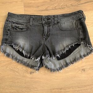 Cut off shorts